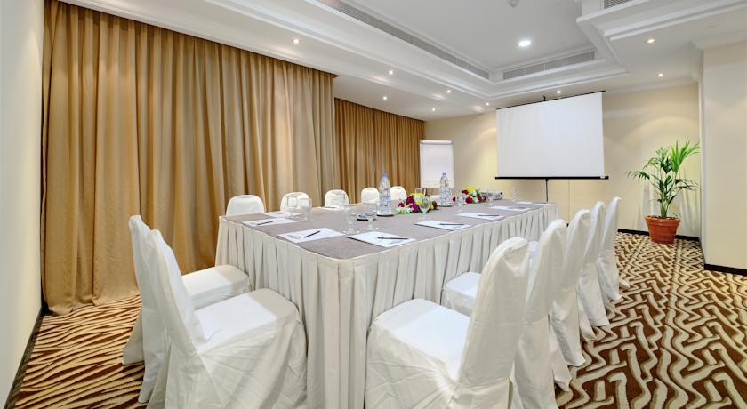 Al Majaz Premiere Hotel Apartments — Шарджа, Об'єднані Арабські Емірати мініатюра 15