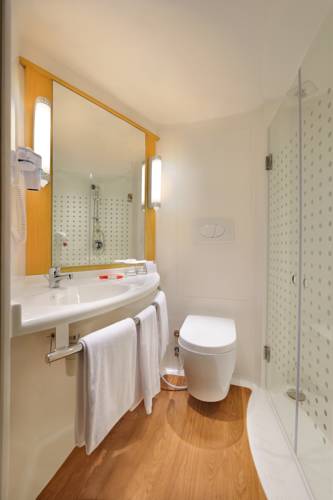 Ibis Bali Kuta Hotel — о. Балі, Індонезія мініатюра 43