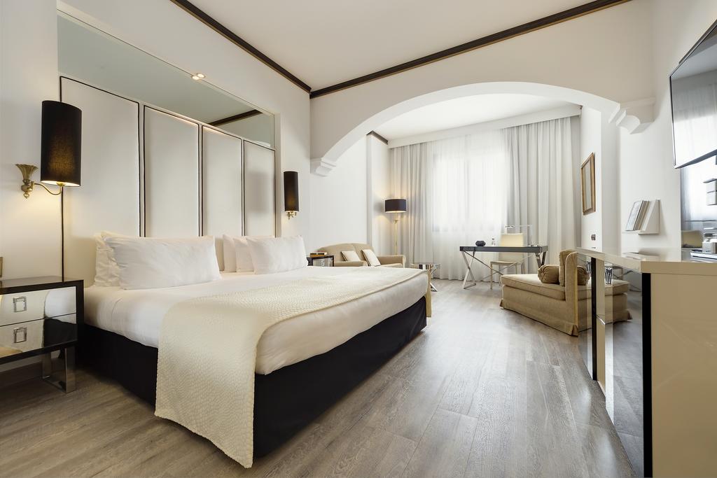Melia Milano — Мілан, Італія мініатюра 156