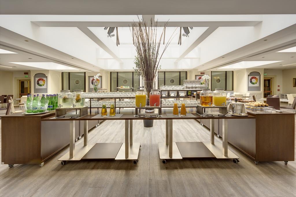 Melia Milano — Мілан, Італія мініатюра 171