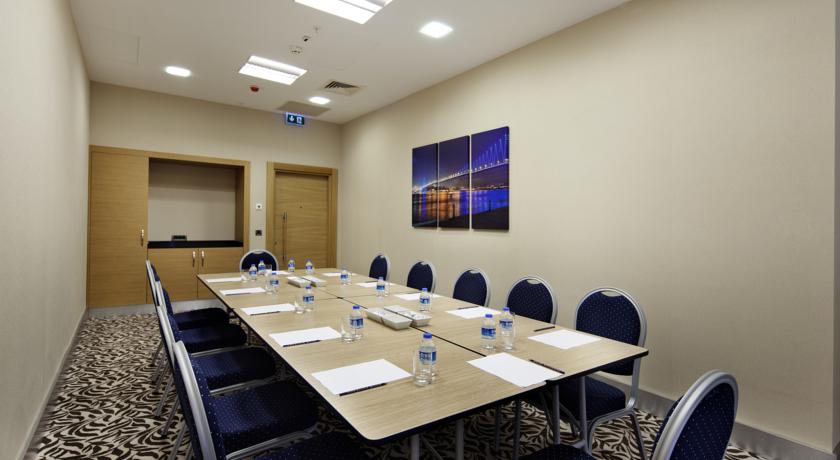 Dosso Dossi Golden Horn — Стамбул, Туреччина мініатюра 33