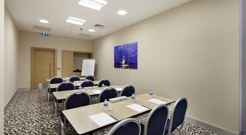 Dosso Dossi Golden Horn — Стамбул, Туреччина мініатюра 36