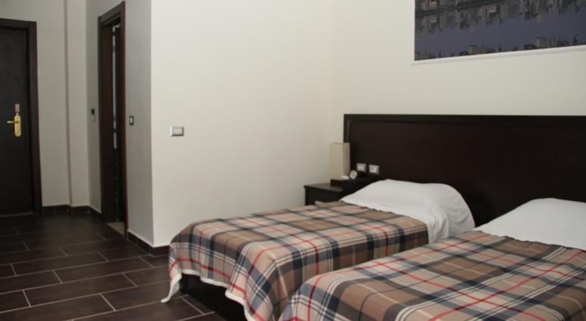 Leonardo — Дуррес, Албанія мініатюра 34