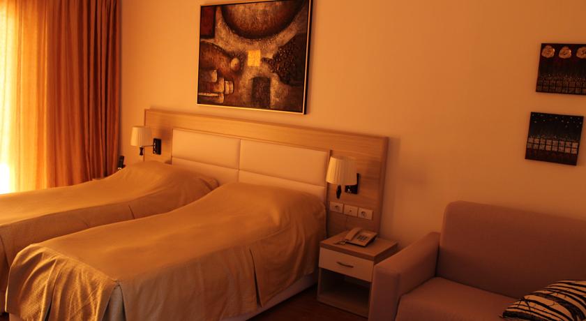Bleart Hotel — Дуррес, Албанія мініатюра 24