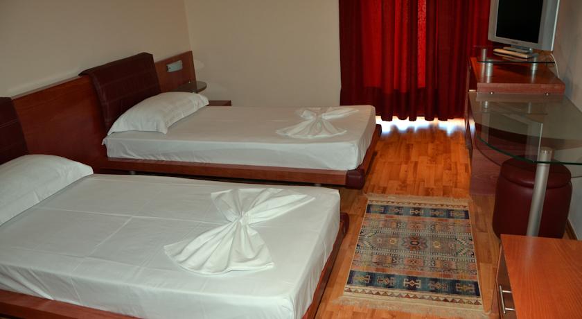 Brilant Hotel — Саранда, Албанія мініатюра 25