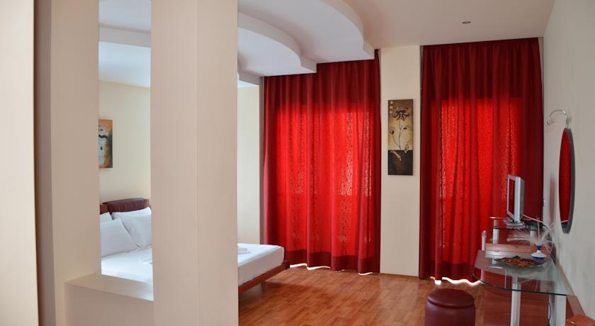 Brilant Hotel — Саранда, Албанія мініатюра 28