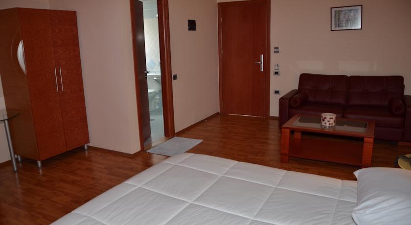 Brilant Hotel — Саранда, Албанія мініатюра 29