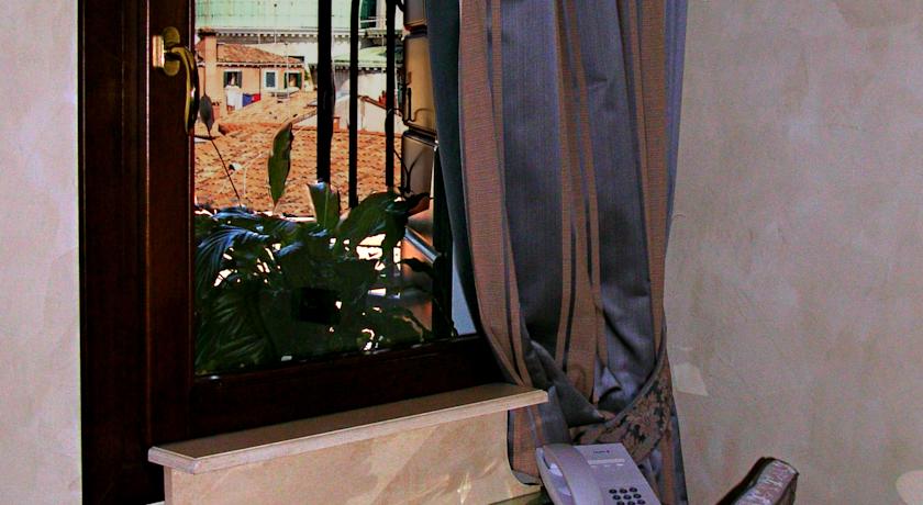 Carlton Capri — Венеція, Італія мініатюра 19