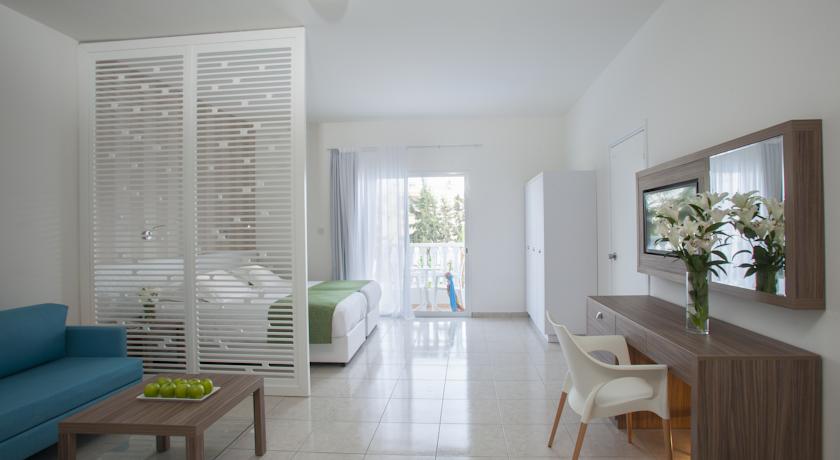 Princessa Vera Hotel Apartmens — Пафос, Кіпр мініатюра 7