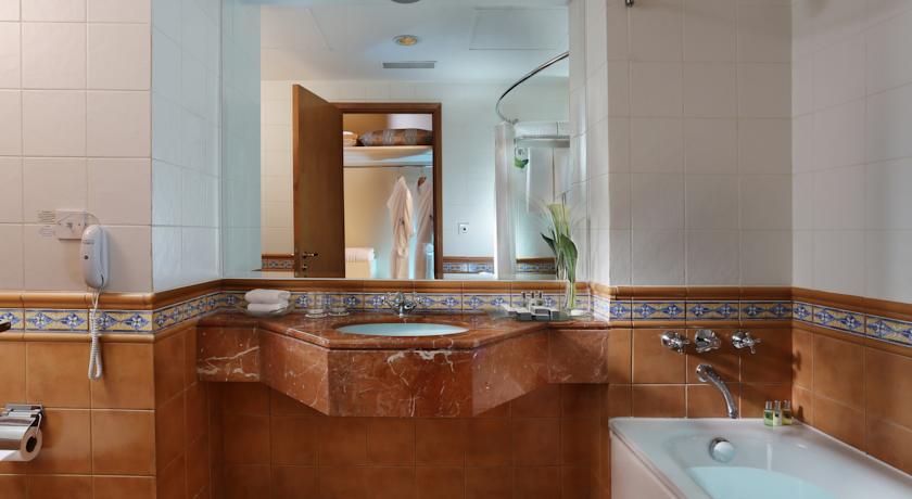 Millennium Airport Hotel Dubai, Дубаї, Об'єднані Арабські Емірати мініатюра 20