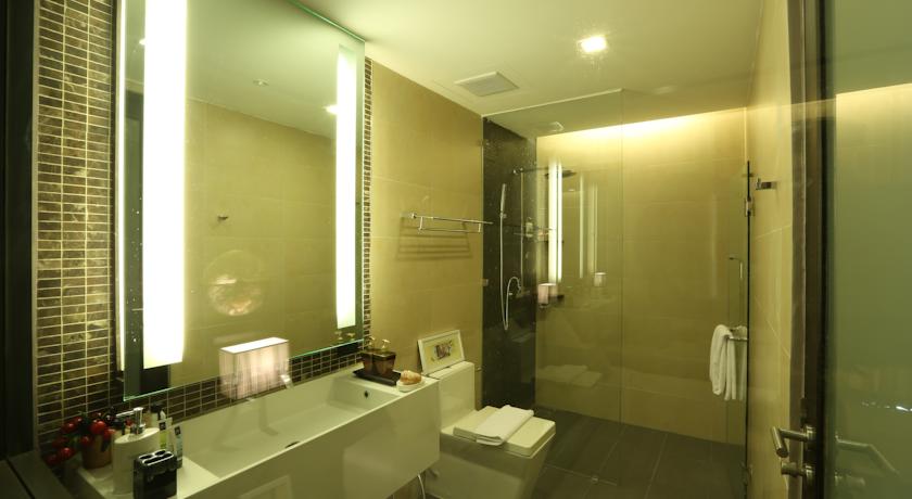 The Charm Resort Phuket — о. Пхукет, Таїланд мініатюра 13