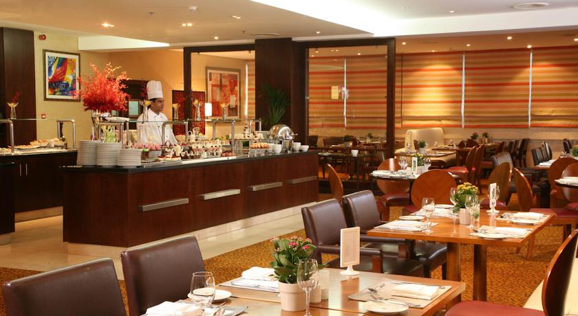 Two Seasons Hotel & Apartments Dubai — Дубаї, Об'єднані Арабські Емірати мініатюра 156