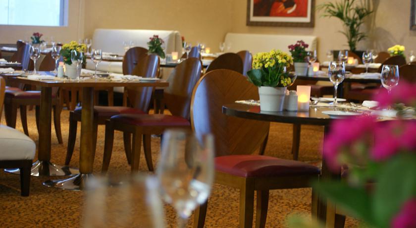 Two Seasons Hotel & Apartments Dubai — Дубаї, Об'єднані Арабські Емірати мініатюра 170