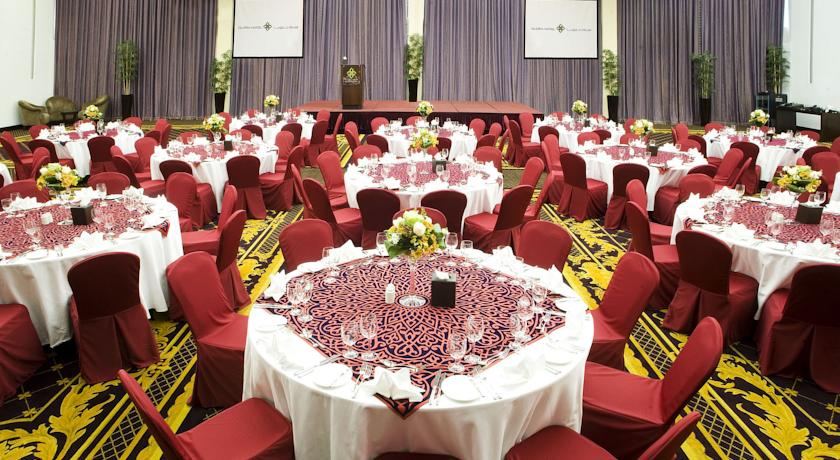 Two Seasons Hotel & Apartments Dubai — Дубаї, Об'єднані Арабські Емірати мініатюра 180
