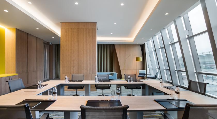 Sofitel Dubai Downtown — Дубаї, Об'єднані Арабські Емірати мініатюра 338