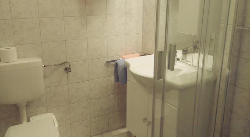 Klara Villa Apartman — Хевіз, Угорщина мініатюра 15