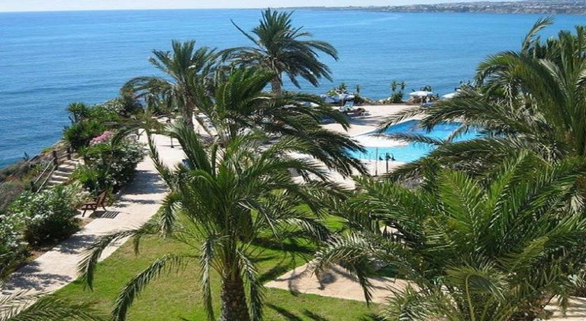 Vrachia Beach Resort — Пафос, Кіпр мініатюра 13