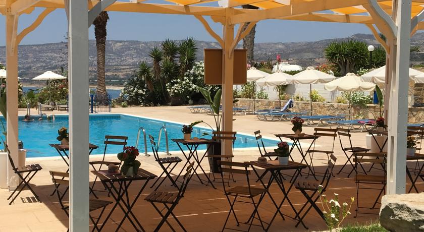 Vrachia Beach Resort — Пафос, Кіпр мініатюра 15