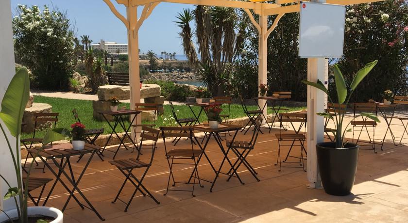 Vrachia Beach Resort — Пафос, Кіпр мініатюра 17