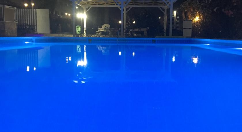 Vrachia Beach Resort — Пафос, Кіпр мініатюра 20