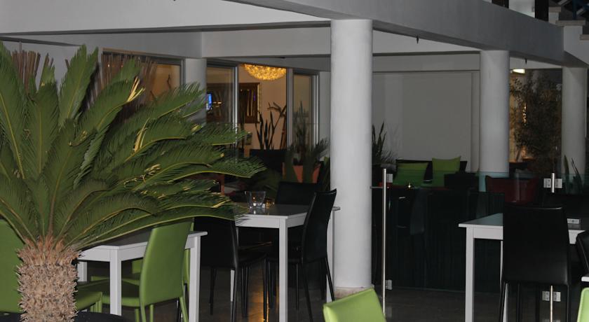Vrachia Beach Resort — Пафос, Кіпр мініатюра 34