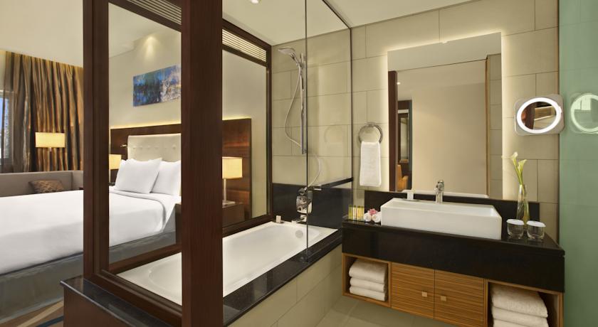 DoubleTree by Hilton Hotel and Residences Dubai Al Barsha, Дубаї, Об'єднані Арабські Емірати мініатюра 21