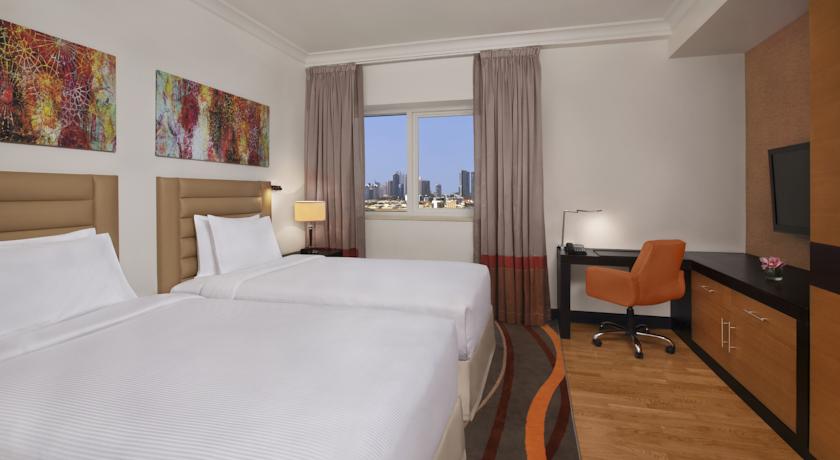 DoubleTree by Hilton Hotel and Residences Dubai Al Barsha, Дубаї, Об'єднані Арабські Емірати мініатюра 25