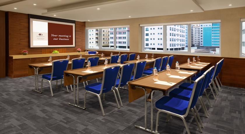 DoubleTree by Hilton Hotel and Residences Dubai Al Barsha, Дубаї, Об'єднані Арабські Емірати мініатюра 38