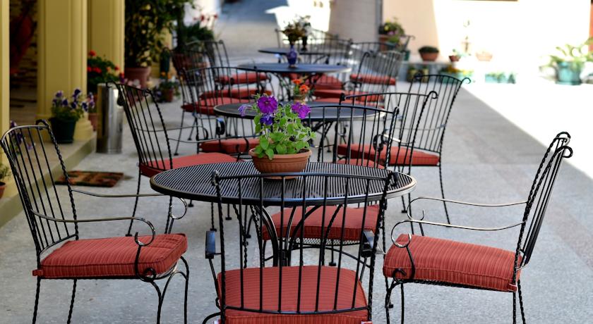 Chveni Ezo Hotel — Кобулеті, Грузія мініатюра 7