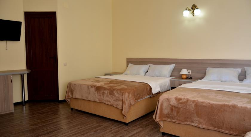 Chveni Ezo Hotel — Кобулеті, Грузія мініатюра 16
