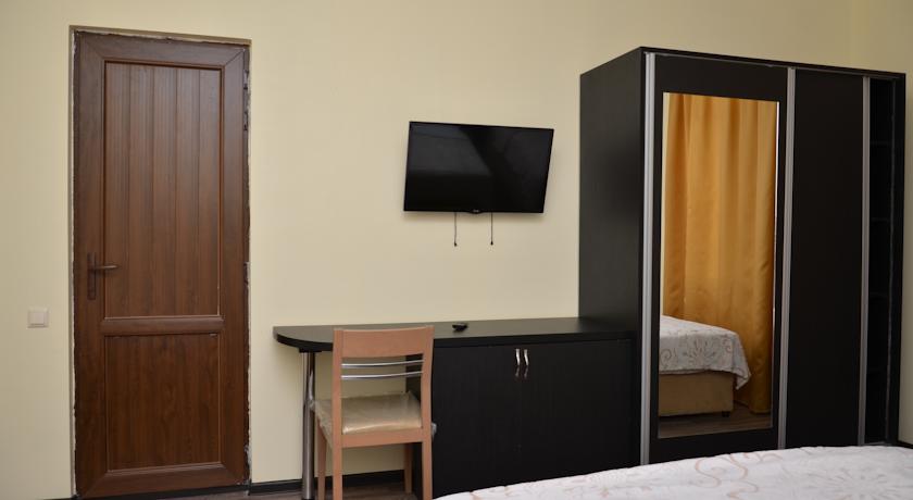 Chveni Ezo Hotel — Кобулеті, Грузія мініатюра 21