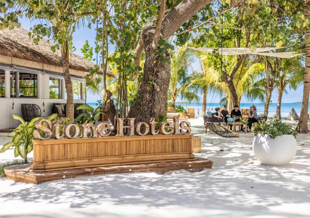 Stone Hotels Dhiffushi — о. Діффуші, Мальдіви — фото 1
