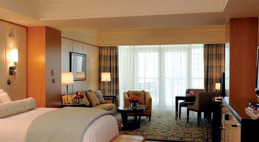 The Ritz-Carlton Dubai International Financial Centre — Дубаї, Об'єднані Арабські Емірати мініатюра 136
