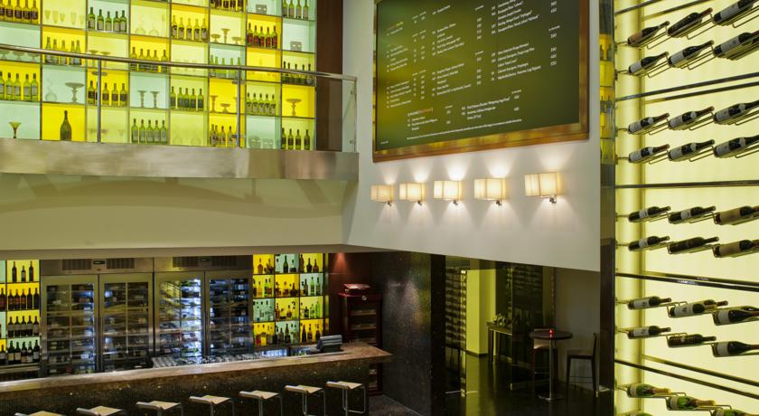 The Westin Dubai Mina Seyahi Beach Resort & Marina — Дубаї, Об'єднані Арабські Емірати мініатюра 190