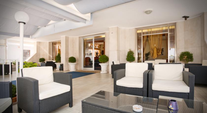 Bettina Hotel — о. Вентотене, Італія мініатюра 8
