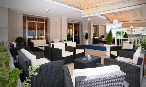 Bettina Hotel — о. Вентотене, Італія мініатюра 25