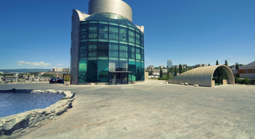 Cruise Hotel — Тбілісі, Грузія мініатюра 12