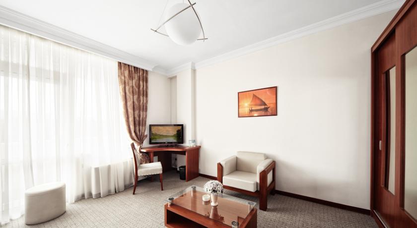 Cruise Hotel — Тбілісі, Грузія мініатюра 19