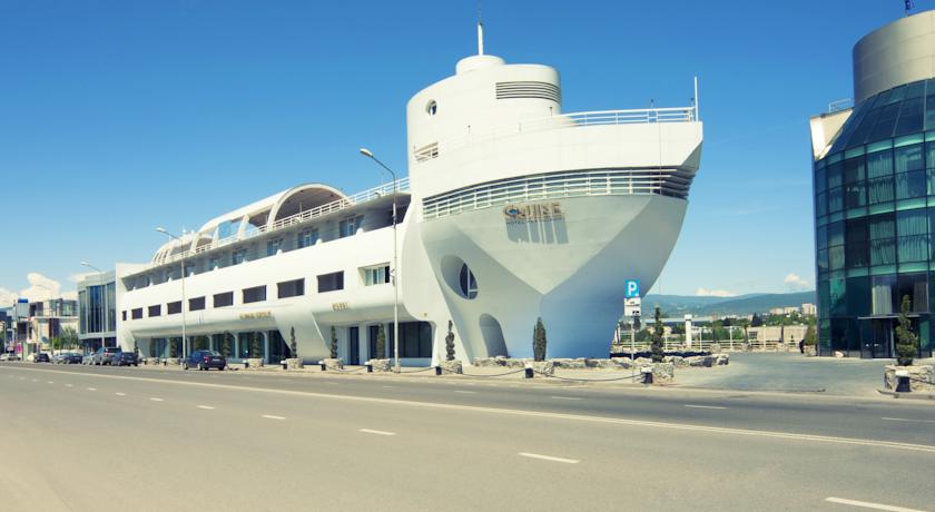 Cruise Hotel — Тбілісі, Грузія мініатюра 23