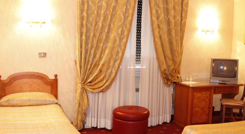 The Cross Hotel — Лаціо, Італія мініатюра 30