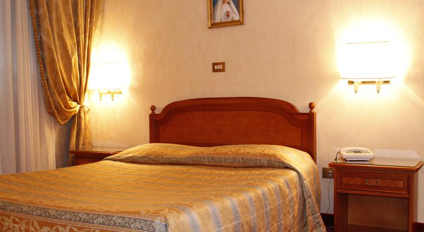 The Cross Hotel — Лаціо, Італія мініатюра 31