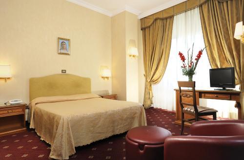 The Cross Hotel — Лаціо, Італія мініатюра 36
