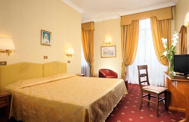 The Cross Hotel — Лаціо, Італія мініатюра 39