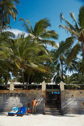Neptune Beach Resort — Момбаса, Кенія мініатюра 37