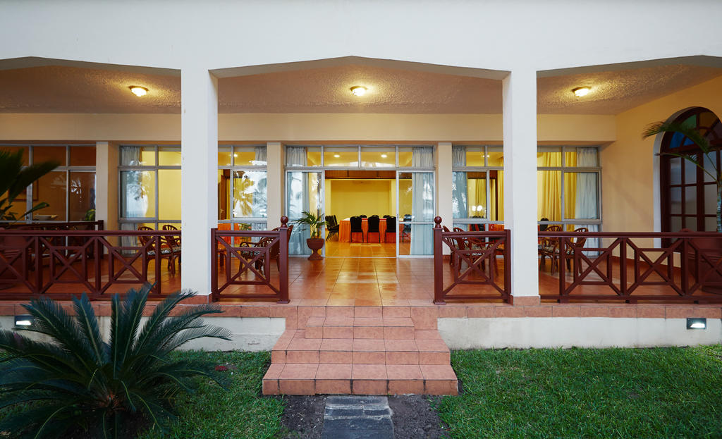 Neptune Beach Resort — Момбаса, Кенія мініатюра 69