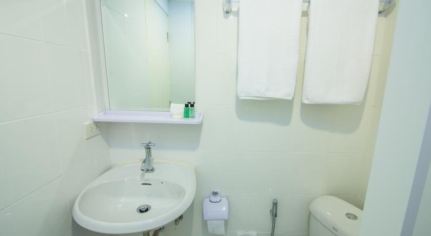 Zing Hotel Prathumnak — Паттайя, Таїланд мініатюра 6