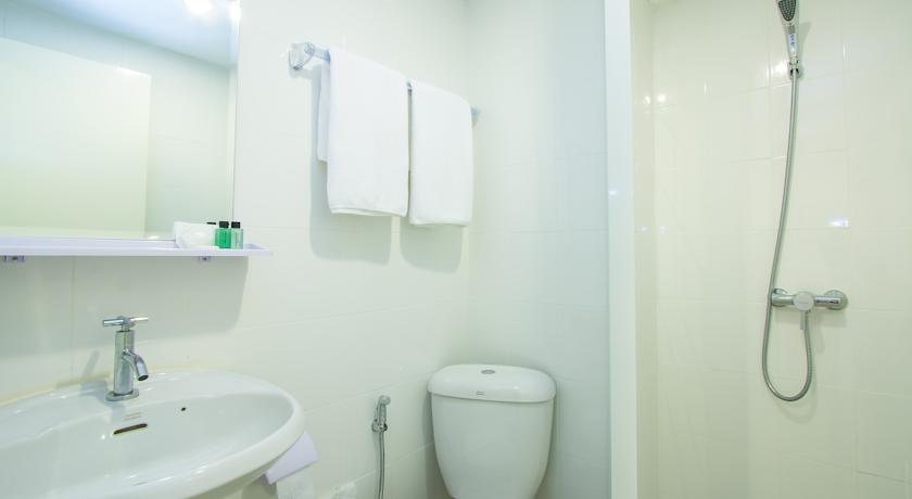 Zing Hotel Prathumnak — Паттайя, Таїланд мініатюра 18