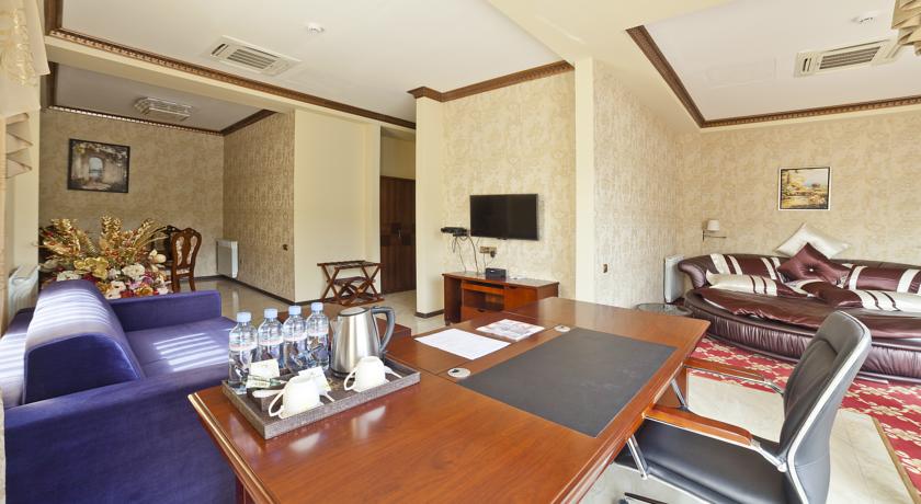Cron Palace Hotel — Тбілісі, Грузія мініатюра 22