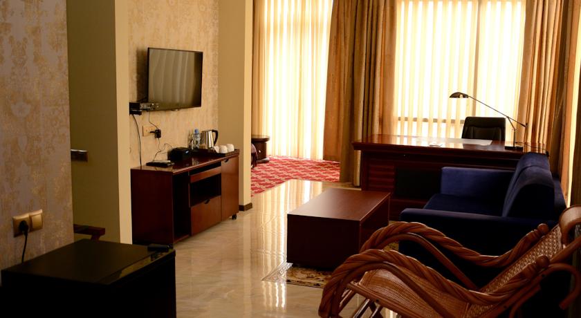 Cron Palace Hotel — Тбілісі, Грузія мініатюра 51