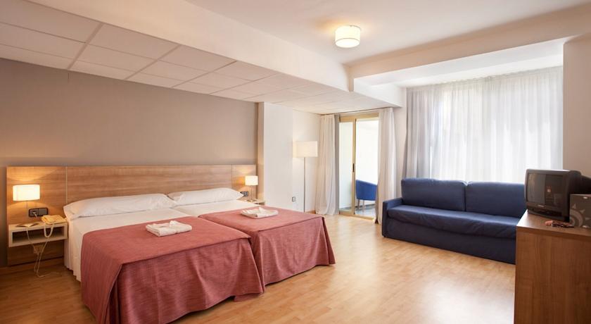 Port Eugeni Hotel — Коста Дорада, Іспанія мініатюра 26